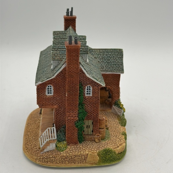 Tun Tavern: Birthplace of the Marines figurine - Picture 4 of 5
